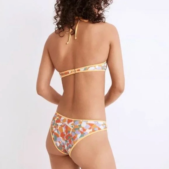 Madewell x OOKIOH Calabria Bandeau Bikini Top in Floral Print - Picture 2 of 7